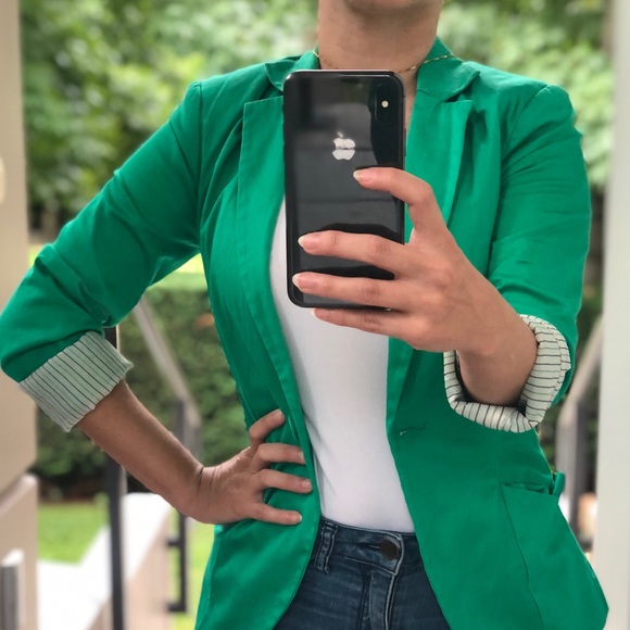 Classy Green blazer - Picture 4 of 12